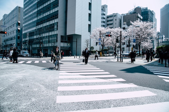 临汾为何勤工俭学对在日本的留学生的职业生涯至关重要？